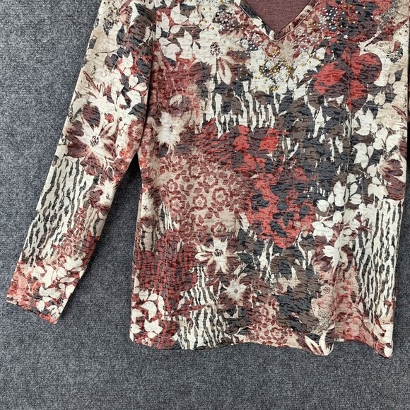 Erika Floral Knit Top Women Petite Small Sparkle Studs At Neckline - Picture 3 of 9